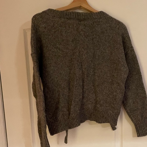 Zara Knit Medium Wool Sweater - Picture 4 of 4